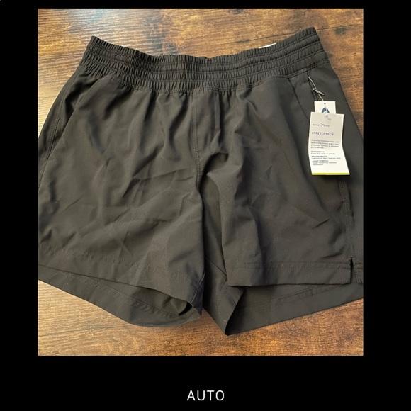 Old Navy Active Shorts - Picture 1 of 3